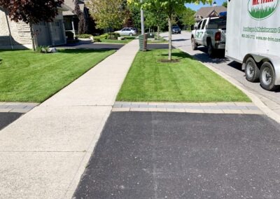 Seasonal Cleanups, Lawn Maintenance, Garde Maintenance Services in Bowmanville, Oshawa, Whitby and Ontario
